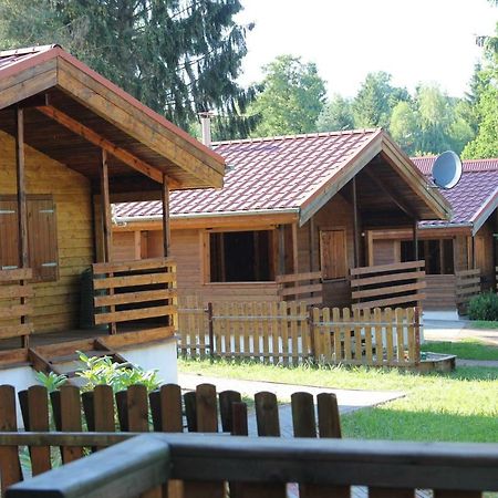 Domki Nad Jeziorem W Karlowicach Karlowice Kültér fotó