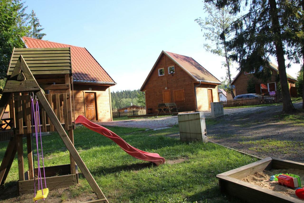 Domki Nad Jeziorem W Karlowicach Karlowice Kültér fotó