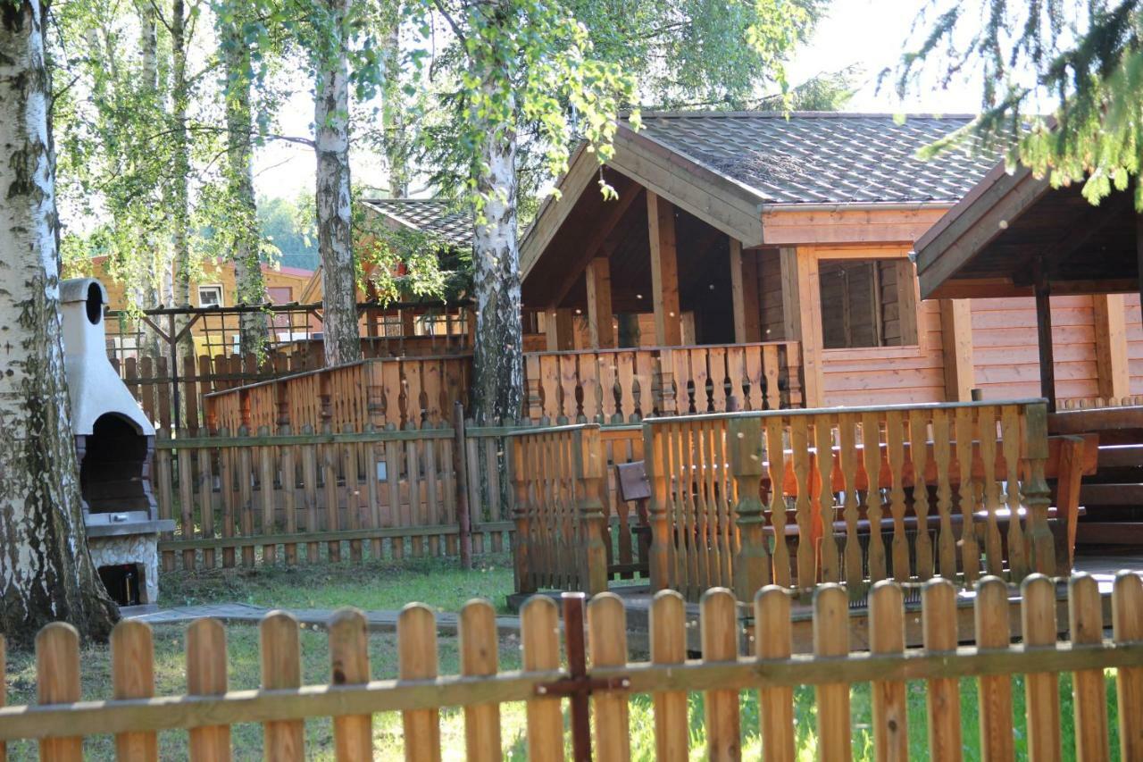 Domki Nad Jeziorem W Karlowicach Karlowice Kültér fotó