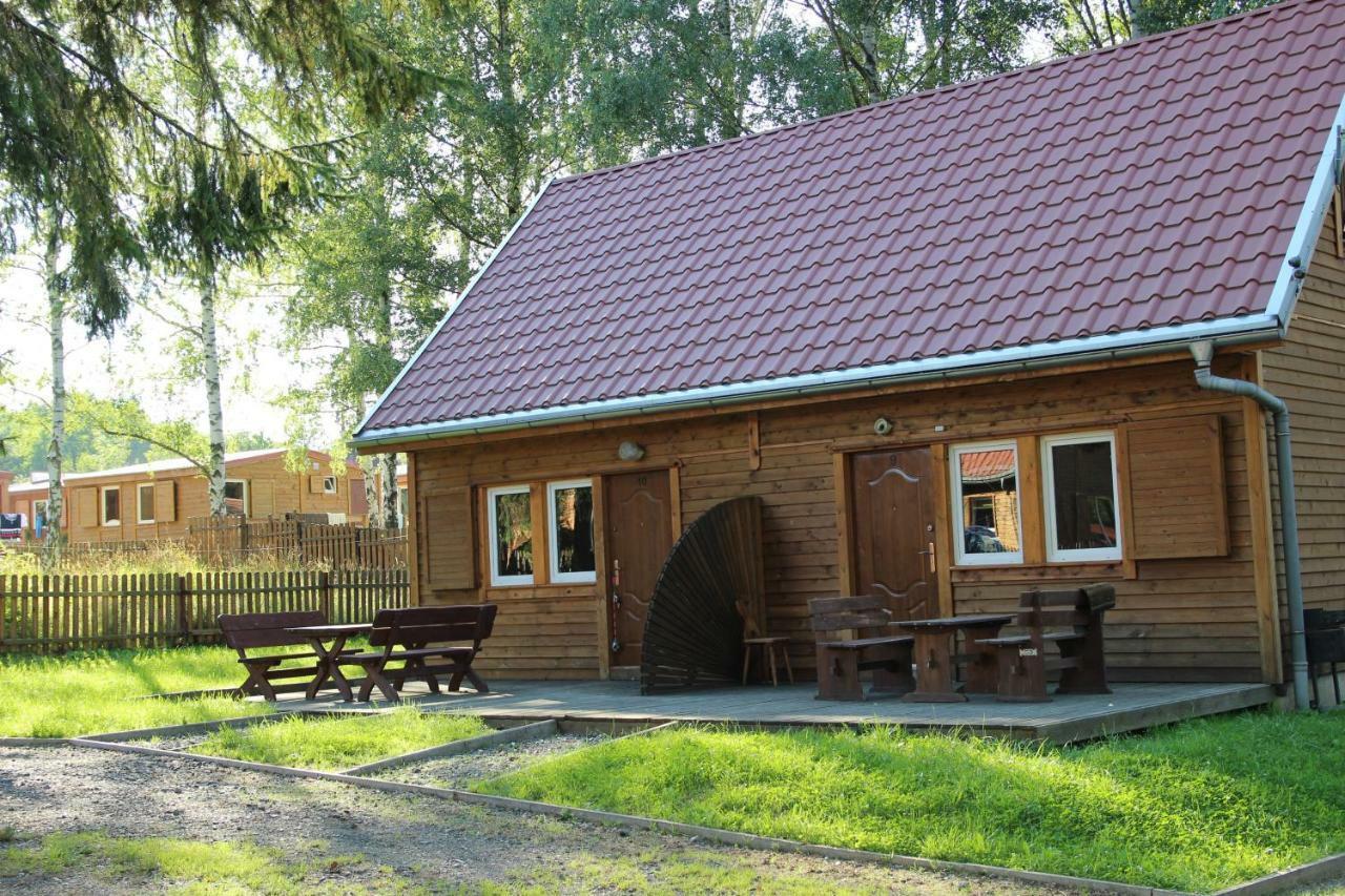 Domki Nad Jeziorem W Karlowicach Karlowice Kültér fotó