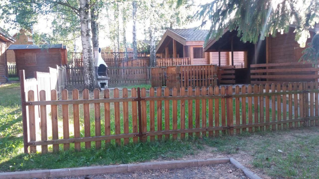 Domki Nad Jeziorem W Karlowicach Karlowice Kültér fotó